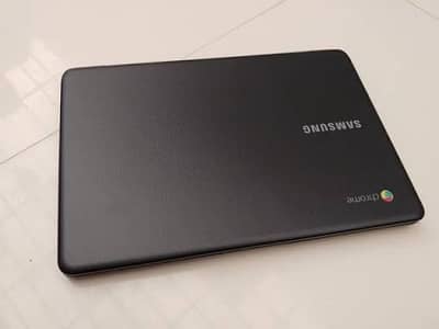 Samsung Chromebook 500C -2gb Ram - 16GB SSD - 11.6 screen - Playstore