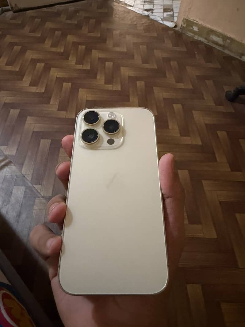 Apple iPhone 14 Pro 2