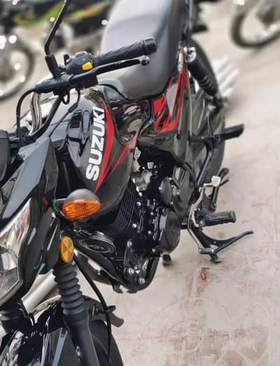 Suzuki GR 150 2018 model Karachi register urgent for Pakistan
