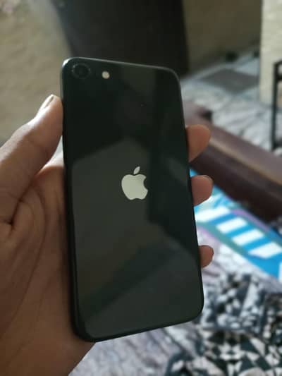 Apple iPhone SE