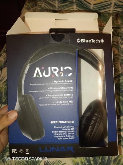 Auric wireless headphones Battery capacity 300mAh. playtime 5-8 hours