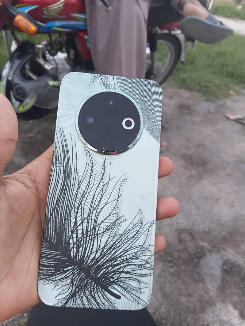 Tecno SPARK 30C 3