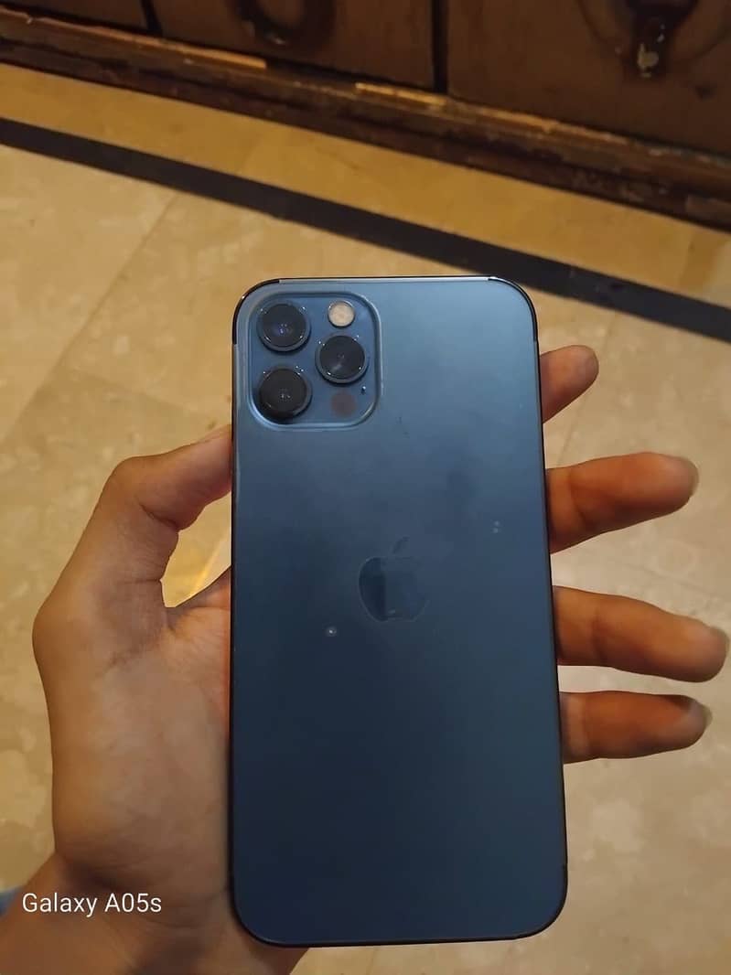 Apple iPhone 12 Pro 0