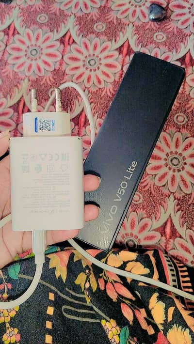 Vivo V50 Lite