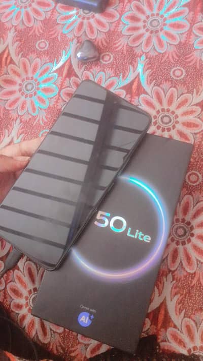 Vivo V50 Lite