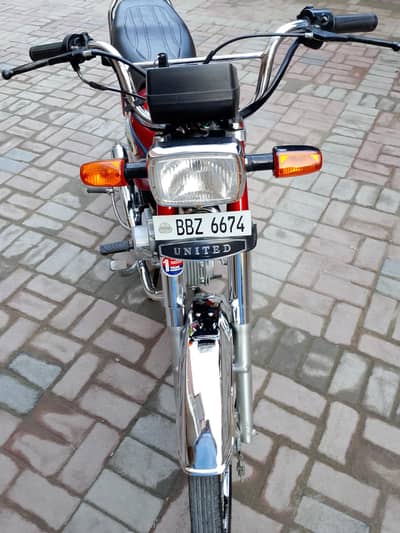 united CD 70