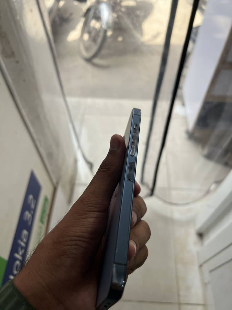Apple iPhone 13 Pro Max 3