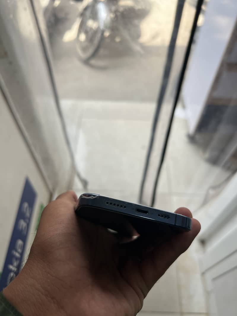 Apple iPhone 13 Pro Max 5