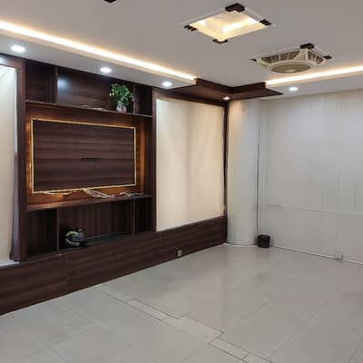 F-11 OFFICE SEMI-FURNISHED 500 SQFT RENT 77,500 MONTHLY