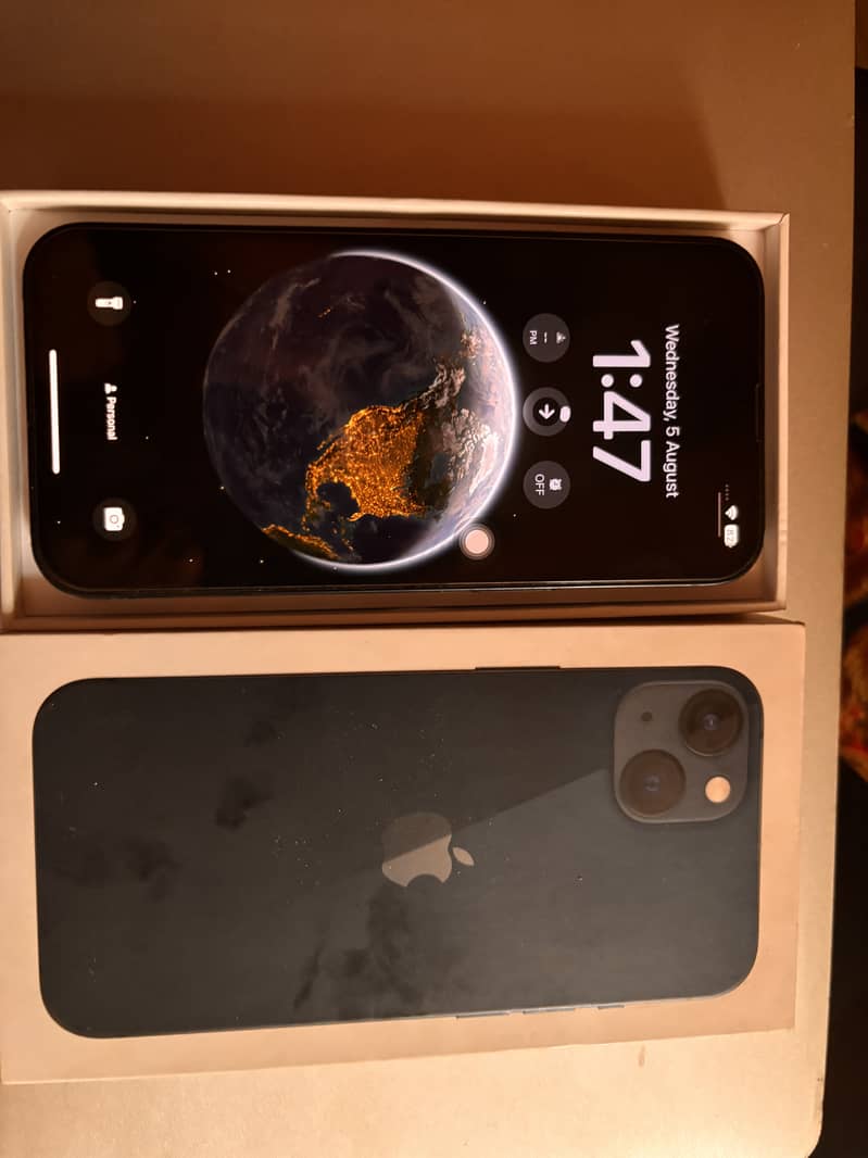 Apple iPhone 13 1
