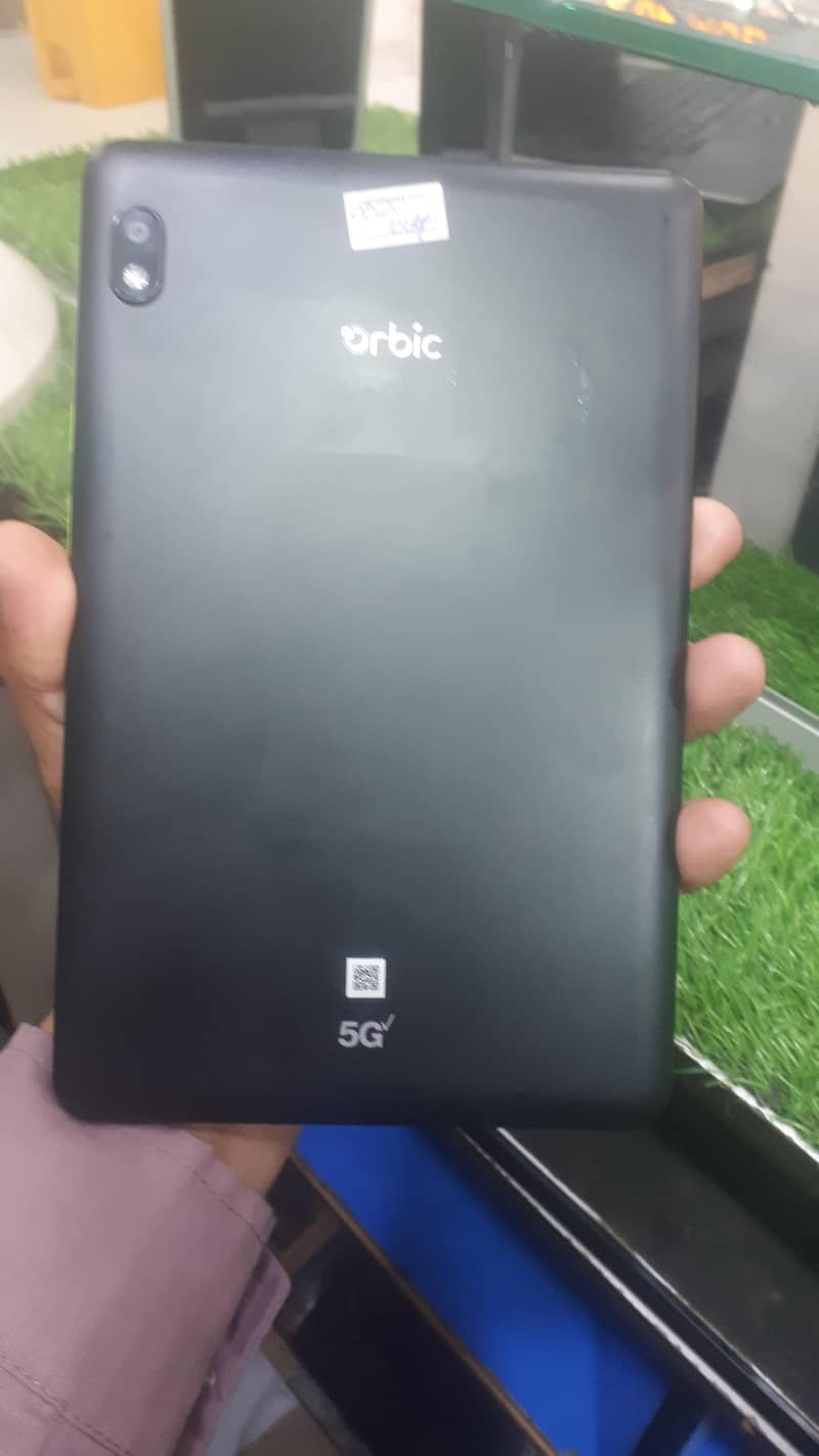 6/128 GB 0