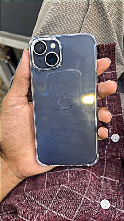Apple iPhone 13