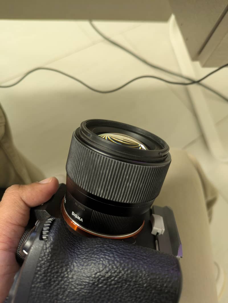 sigma 56mm 1.4 - Camera Lenses - 1117656497