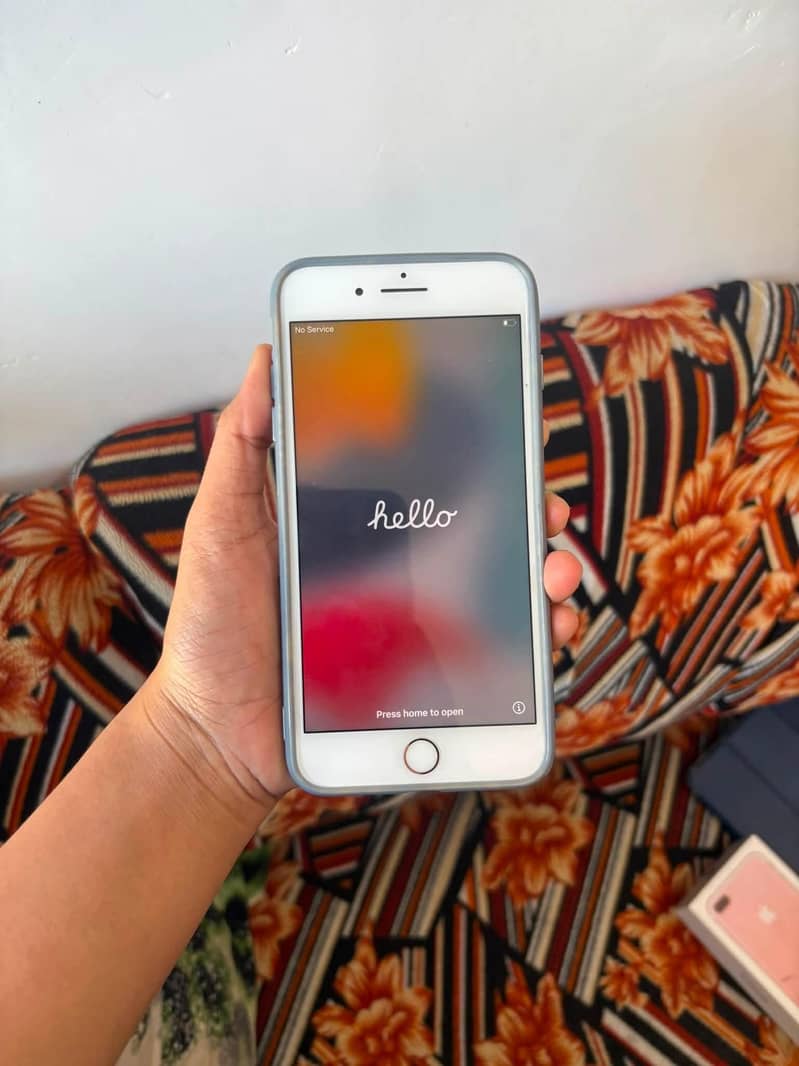Apple iPhone 7 Plus 1
