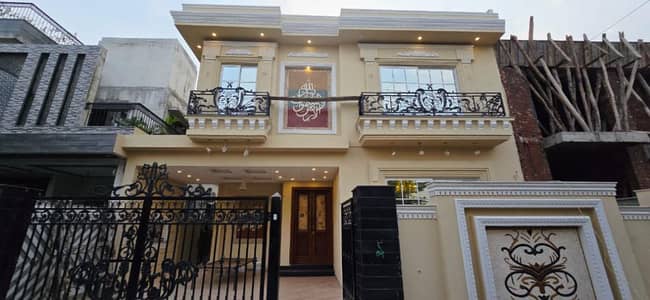 10 Marla Brand-New Designer Bungalow for Sale in Paragon City Orchards Block