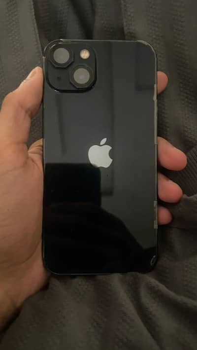 Apple iPhone 13