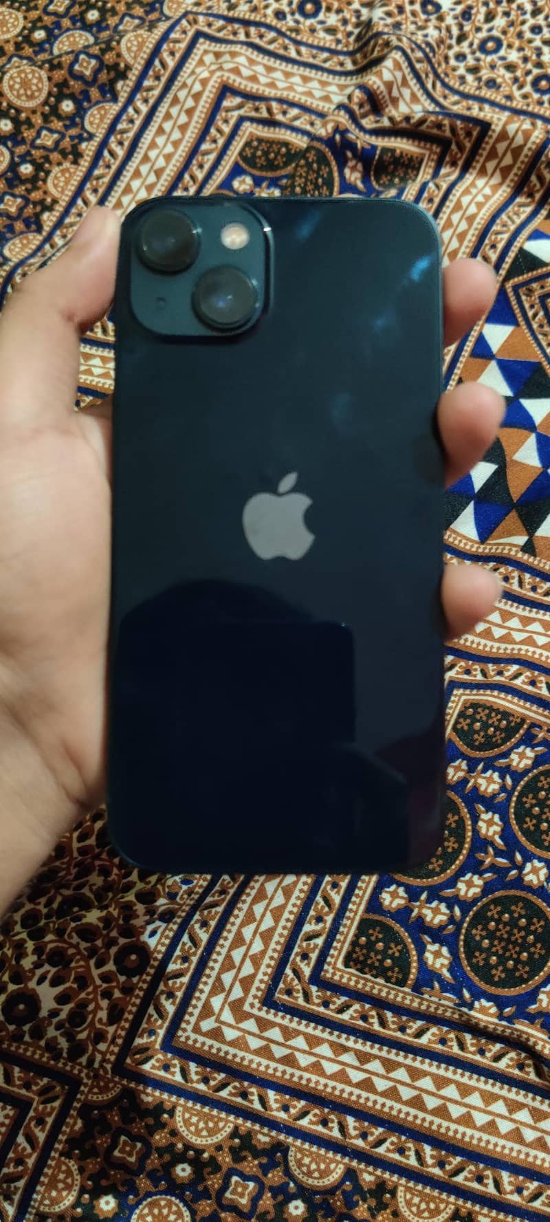 Apple iPhone 13 1