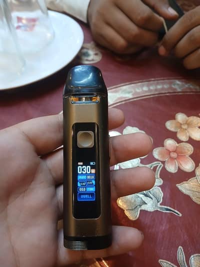 uwell with screen pod