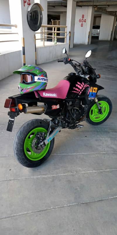 kawasaki mini heavy bike  49cc  japanees . for sale defence karavhi