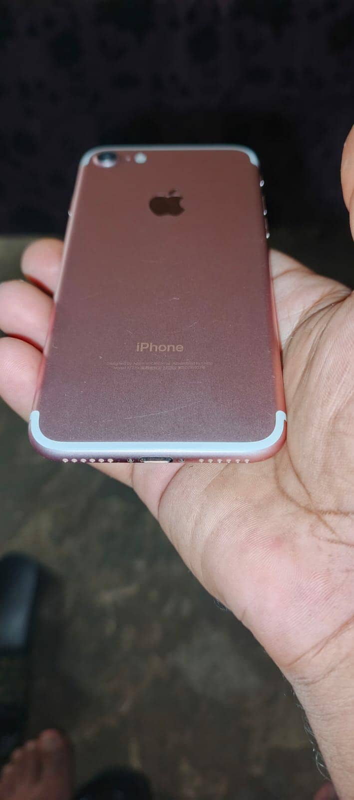 Apple iPhone 7 0
