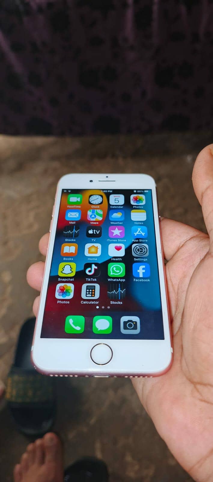 Apple iPhone 7 4