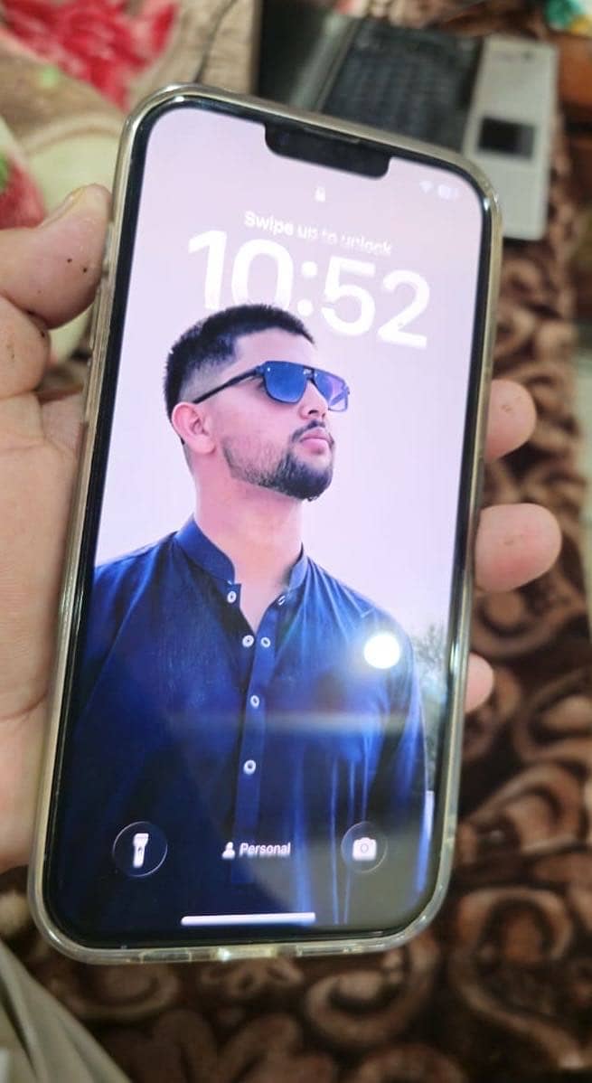 Apple iPhone 13 Pro Max 2