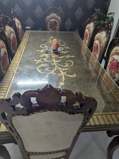 Taly wood dining table for sale 10/9 condition