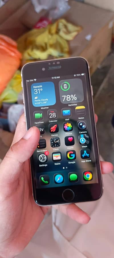 Apple iPhone SE