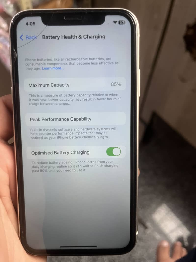 Apple iPhone 11 4