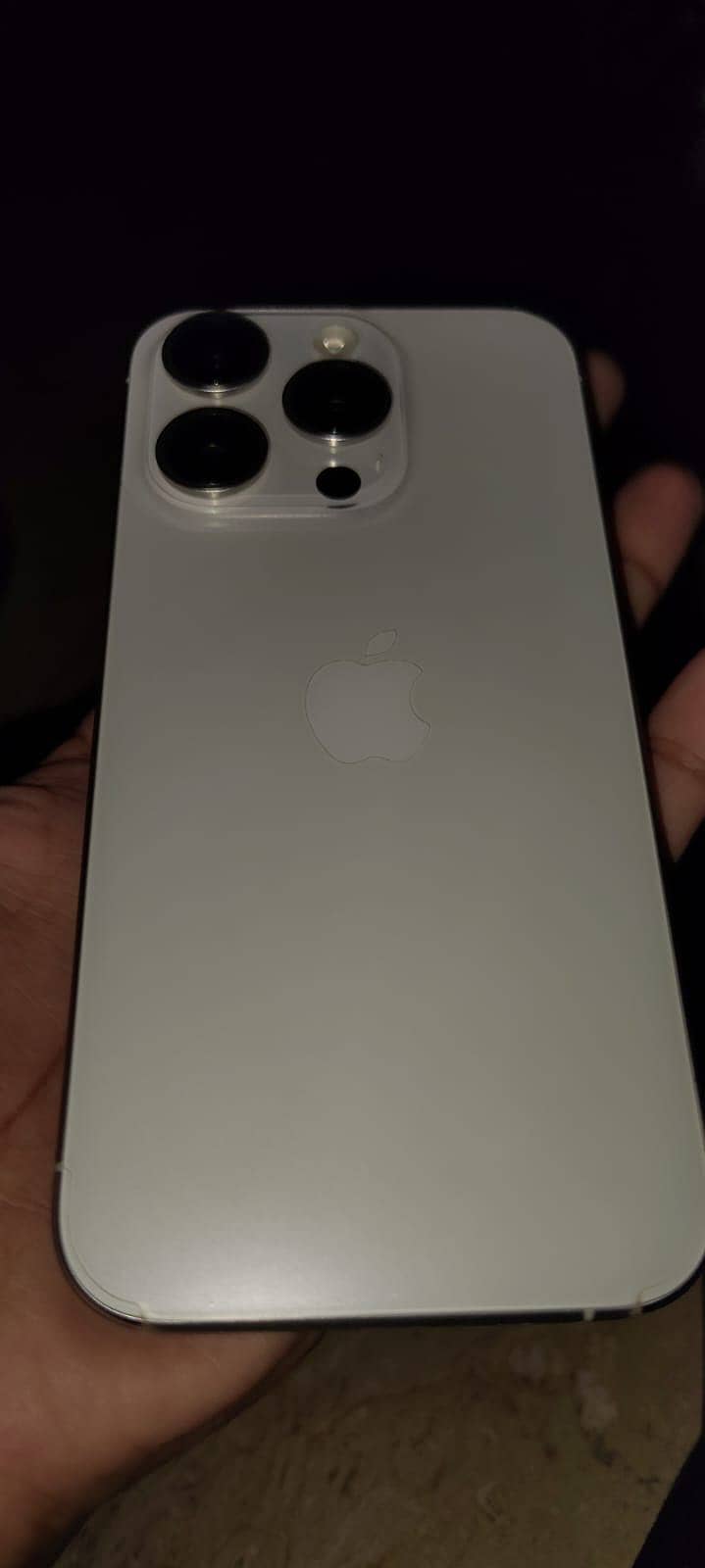 Apple iPhone 15 Pro 0