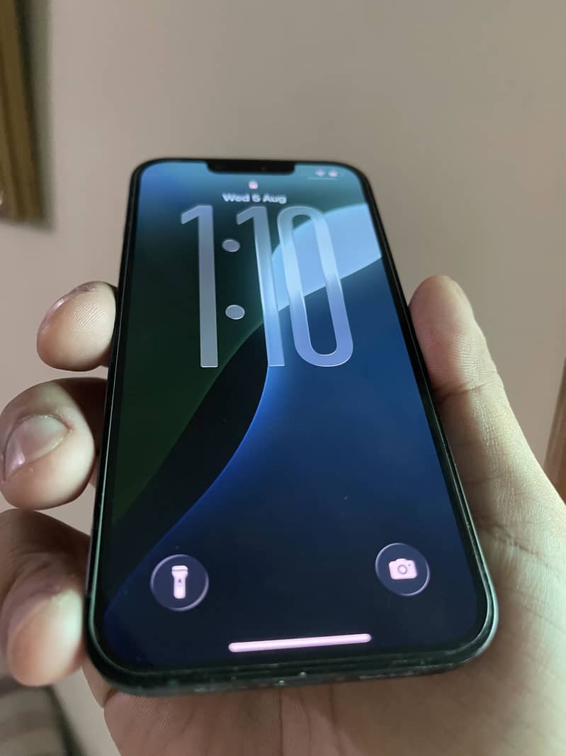 Apple iPhone 13 2