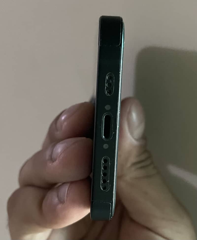 Apple iPhone 13 3