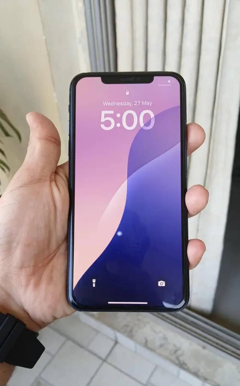 Apple iPhone 11 Pro Max 1