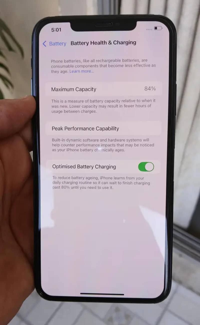 Apple iPhone 11 Pro Max 6