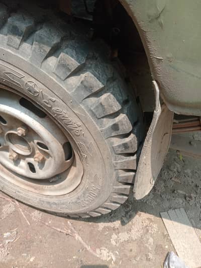 Suzuki Bolan Front Tyres Tubeless