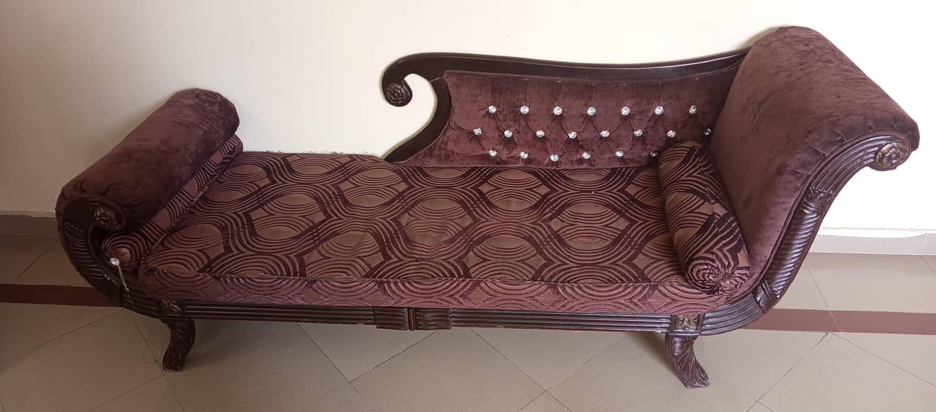 Couch 0