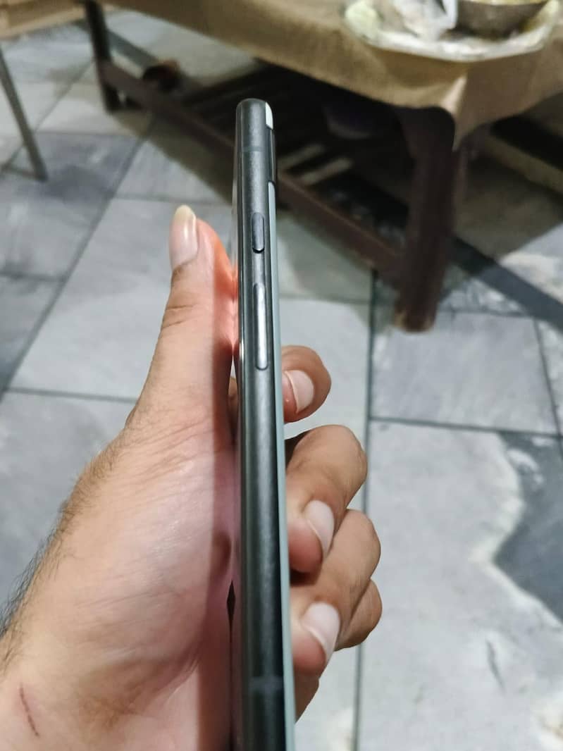 google pixel 6a 5