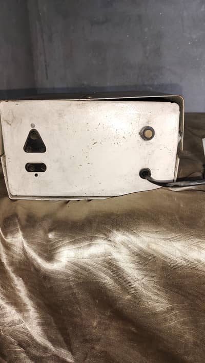 AUTOMATIC VOLTAGE STABILIZER