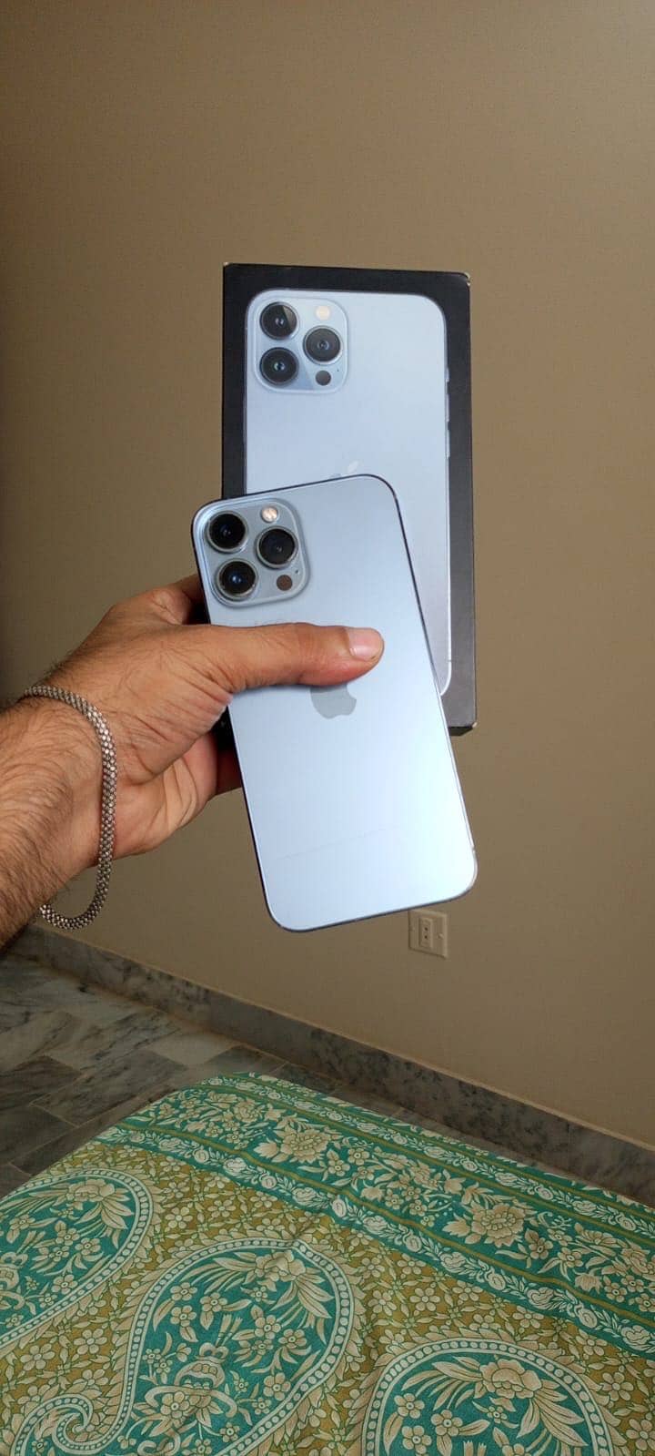 Apple iPhone 13 Pro Max 0