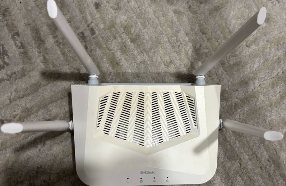 D-Link R15 1
