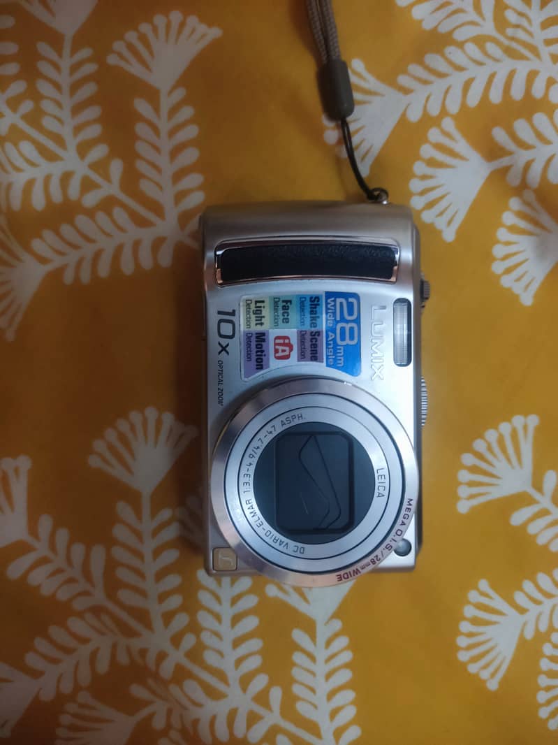 Camcoder and digital camara 0