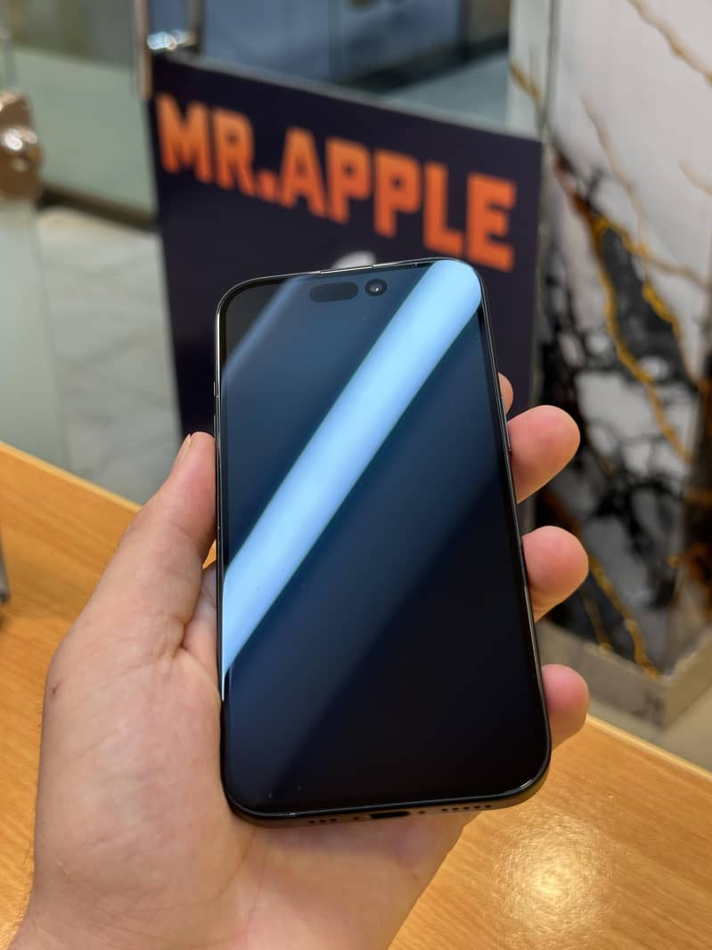 Apple iPhone 15 3