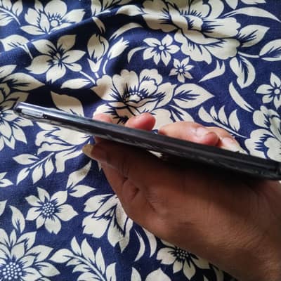 Samsung Mobile A50