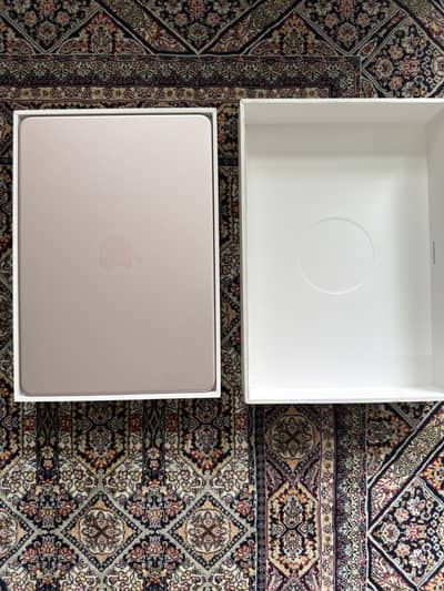 MacBook NEO  8/256GB Opened Box