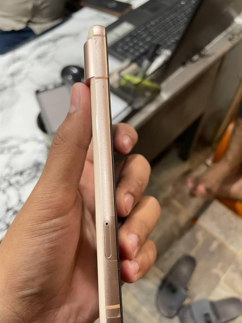 Google Pixel 8 3