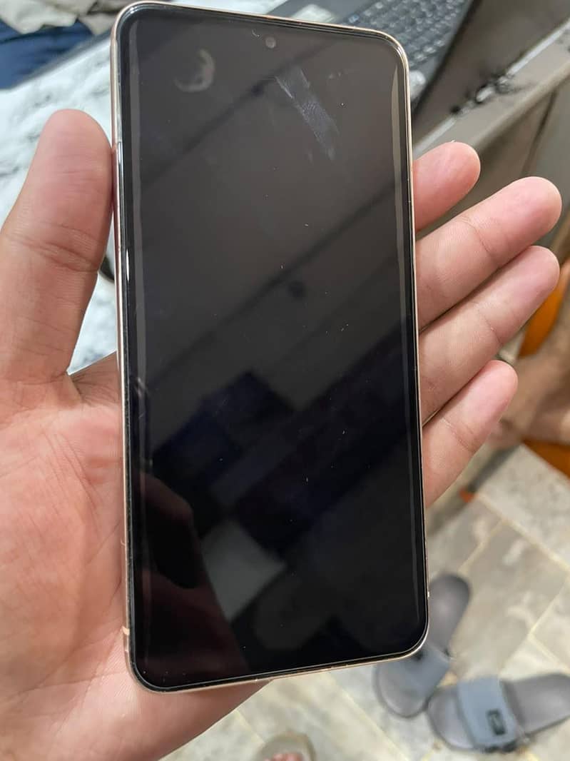 Google Pixel 8 4