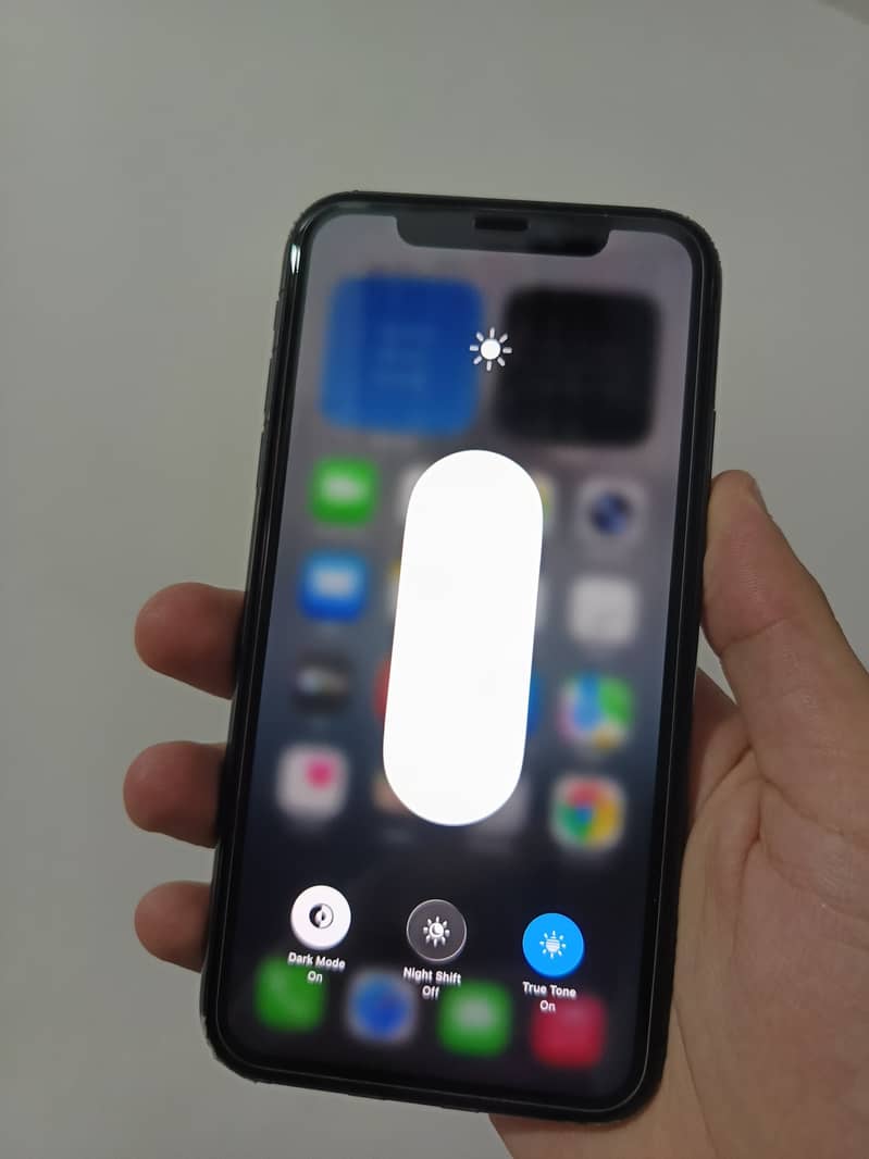 iPhone 11 JV 4