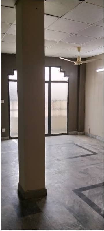 Brand New Office Area 920 Square Feet Available For Rent In Gulberg 3 Lahore