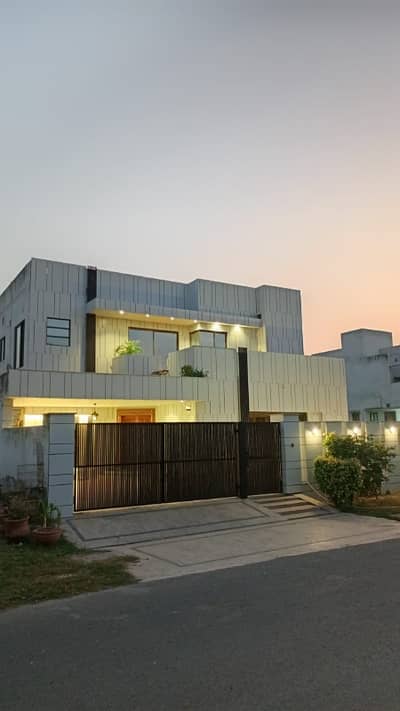 1 Kanal Owner-Built Bungalow For Sale In Imperial Garde