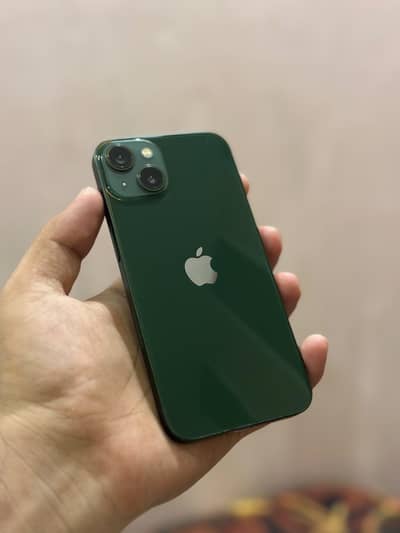 Apple iPhone 13